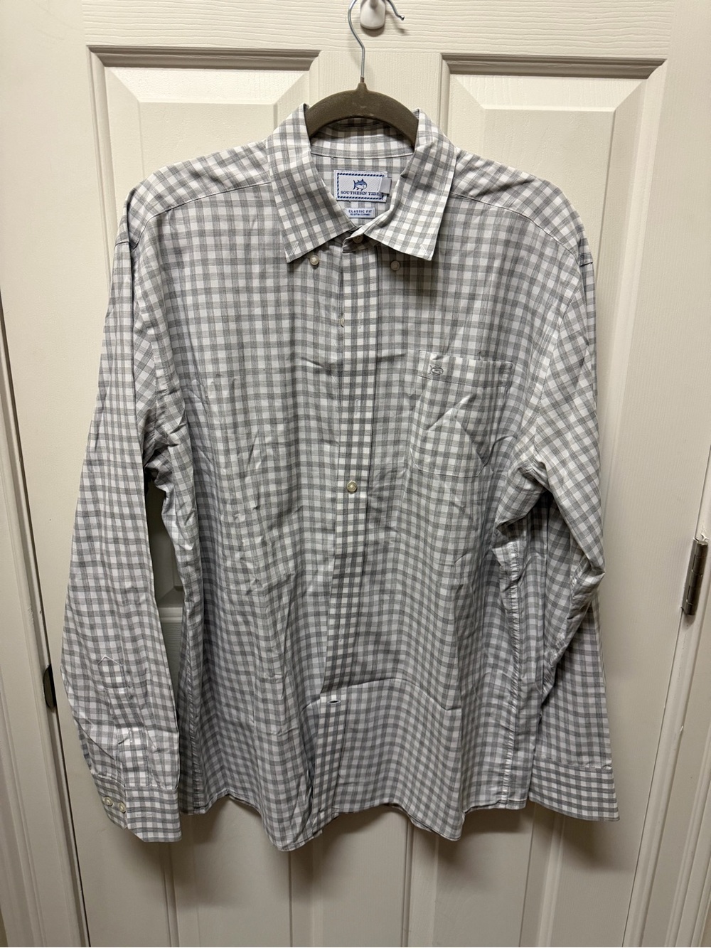 Southern Tide Men’s Light Gray Plaid Button-Down Shirt